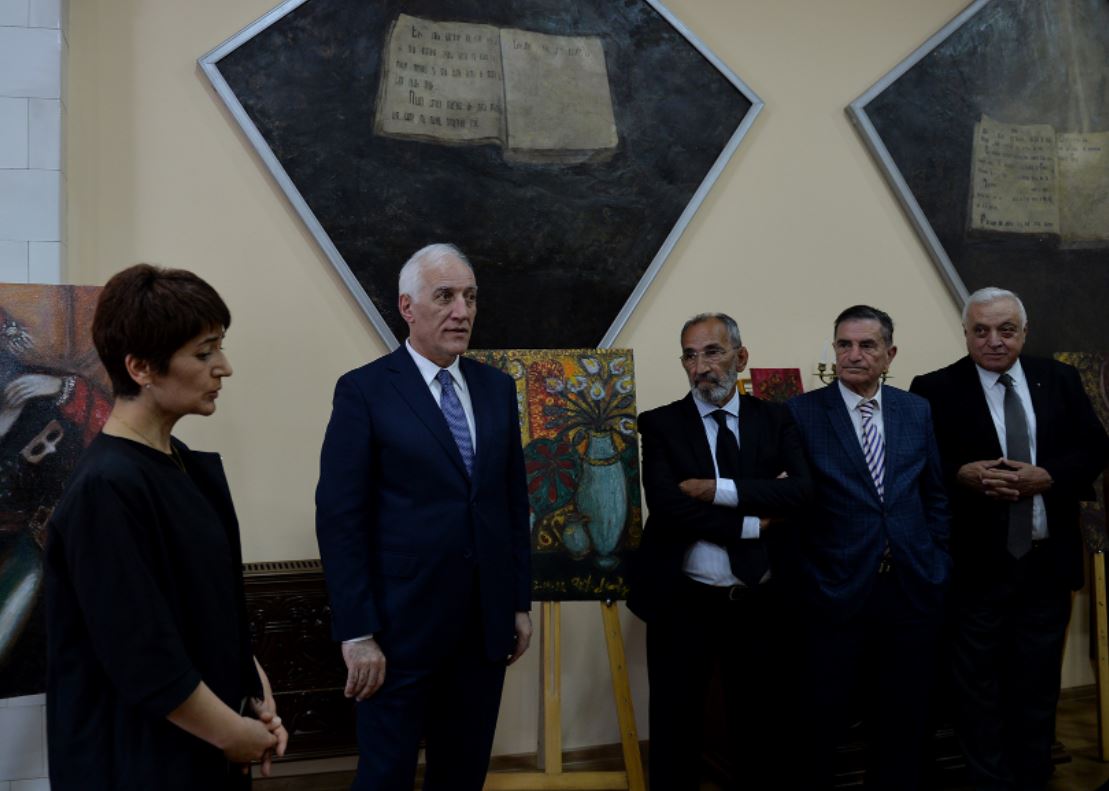 Хачатурян встретился в Тбилиси с армянскими общественными и культурными деятелями