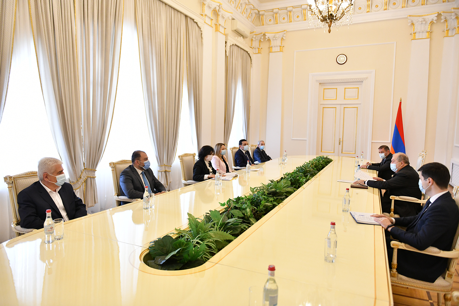 Президент Армен Саркисян встретился с ректорами ряда государственных вузов