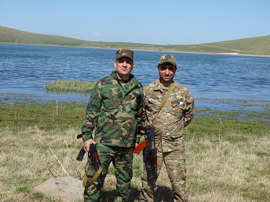 Министр обороны опроверг слухи о «проверках» азербайджанцами армянских солдат у Сев Лича