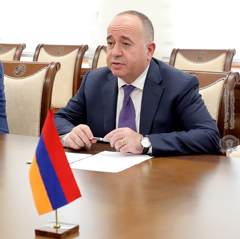 Министр обороны Армении обсудил перспективы сотрудничества с Китаем в военной сфере