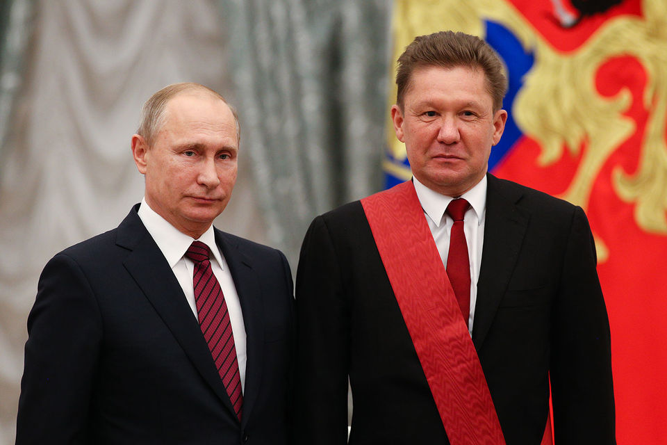 Путин присвоил главе «Газпрома» звание «Герой труда»  