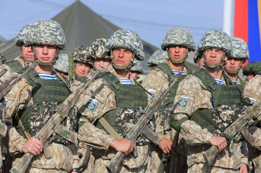 Страны ОДКБ готовят план по оснащению коллективных сил современным вооружением