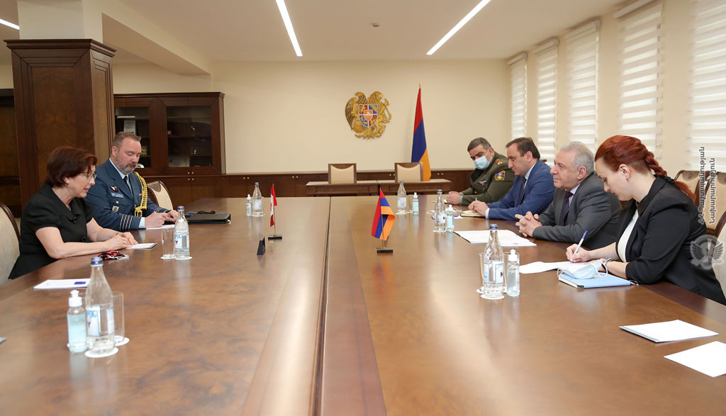 Вагаршак Арутюнян и посол Канады в Армении обсудили вопросы региональной безопасности 