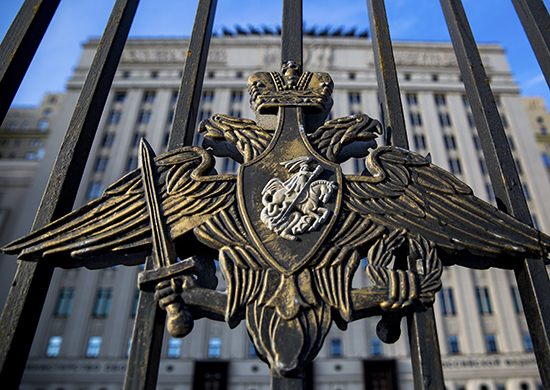 МО РФ: атаки Киева на Черноморский флот ставят под угрозу продление зерновой сделки 