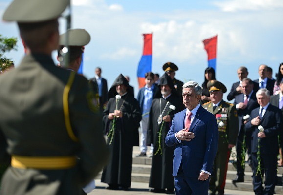 Президент: Армения никому не позволит переписать историю