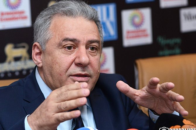 Вагаршак Арутюнян назначен новым министром обороны Армении 