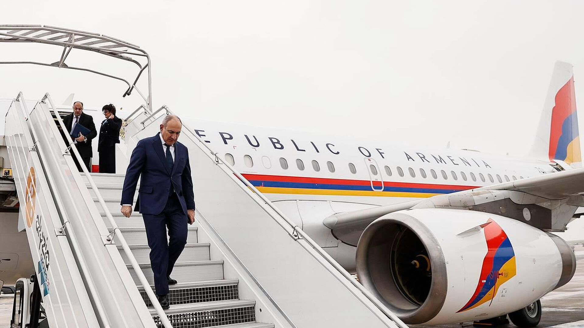 Пашинян отправился в Германию