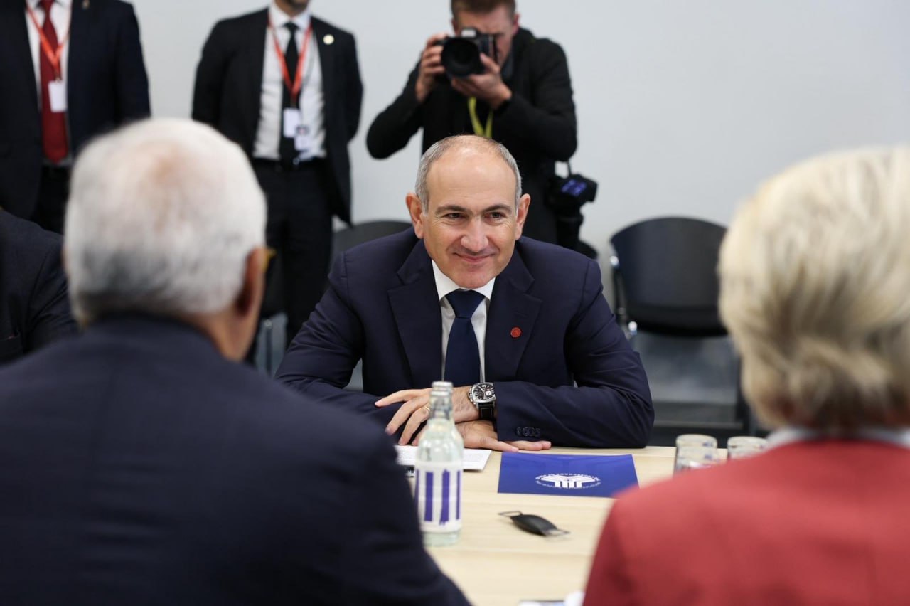 Урсула фон дер Ляйен подчеркнула решимость ЕС углублять партнерство с Арменией