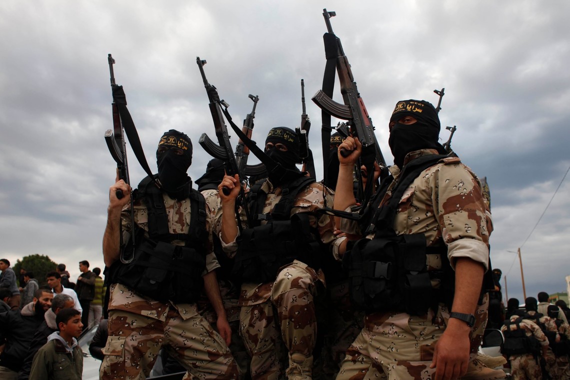 США перебросили в Ирак 8 главарей ИГИЛ для дестабилизации ситуации