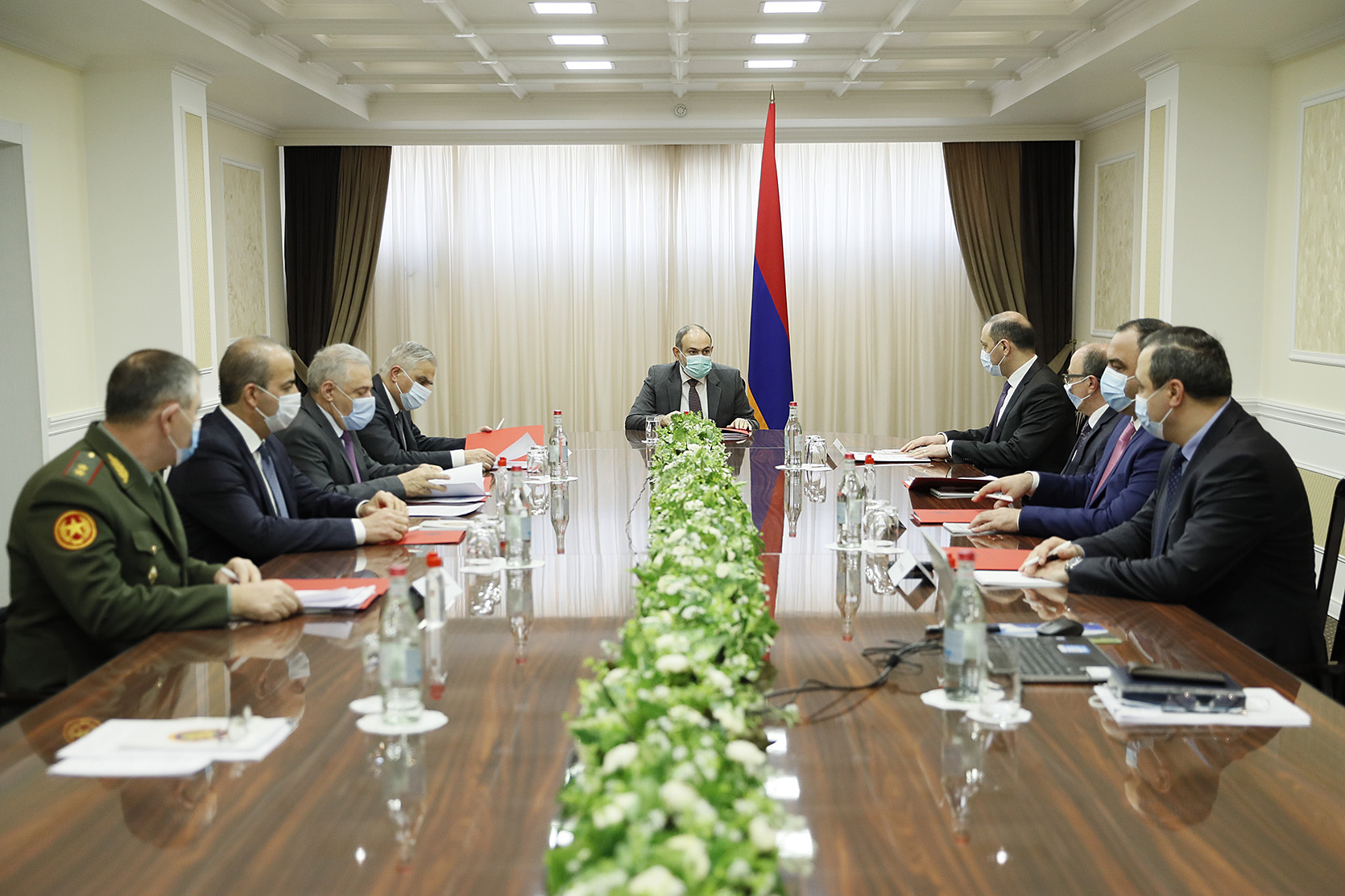 Никол Пашинян провел заседание Совета безопасности  