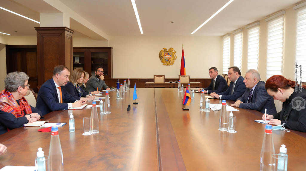 ЕС содействует усилиям сопредседателей МГ ОБСЕ в вопросе Карабаха -  Тойво Клаар 