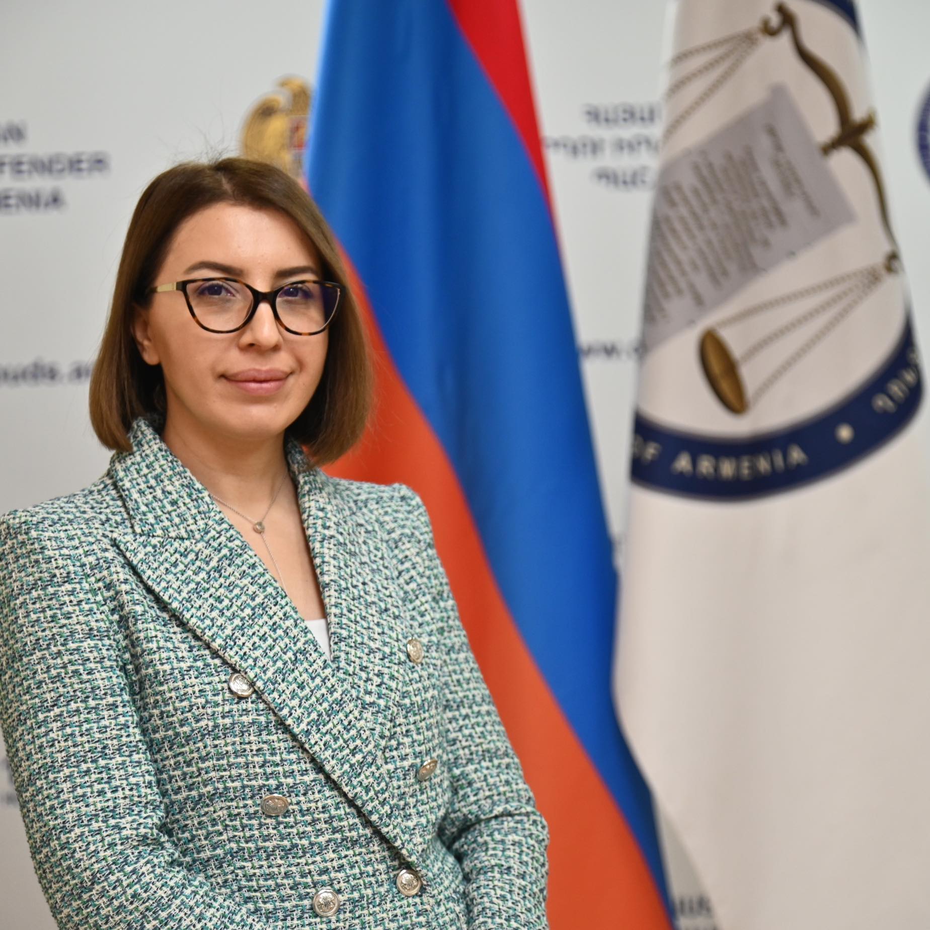 Омбудсмен Армении получает звонки от граждан РА и армян Украины