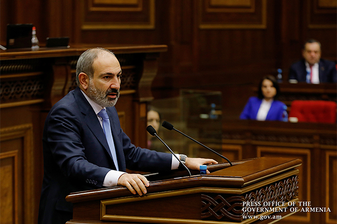 Конституционный референдум, планы Ванецяна и аресты коррупционеров: Армения за неделю