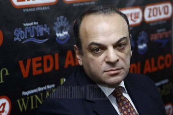 Экс-глава МИД НКР: Власти Армении заняли ущербную позицию в переговорах
