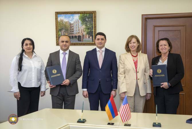 Следственный комитет Армении и ФБР США подписали меморандум о сотрудничестве