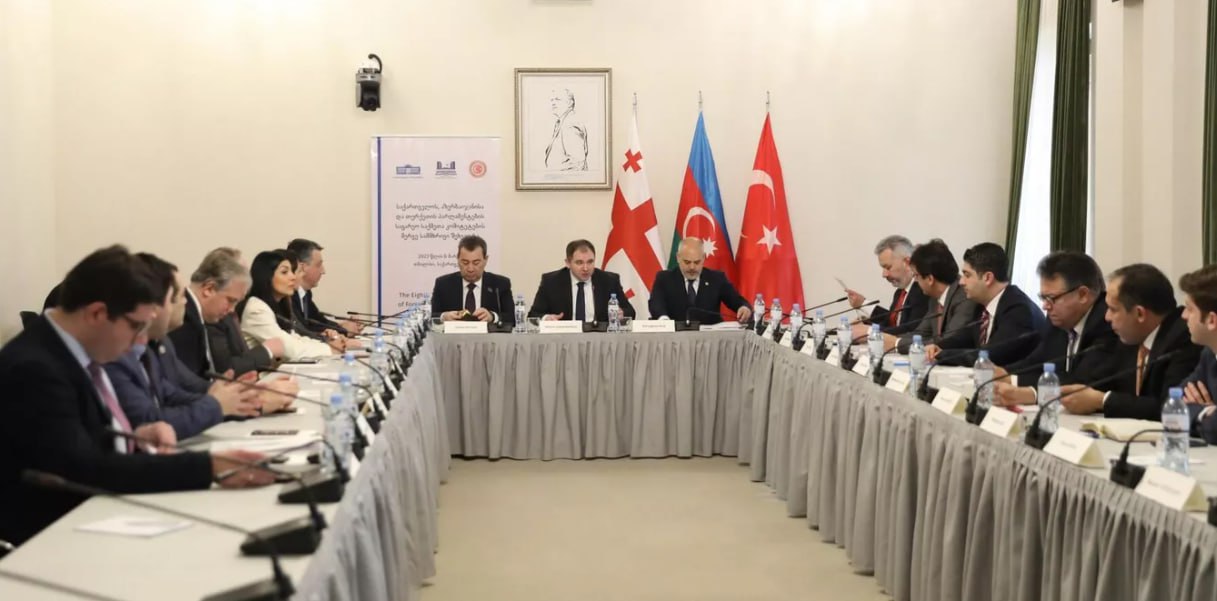 Сотрудничество и безопасность: депутаты Азербайджана, Турции и Грузии встретились