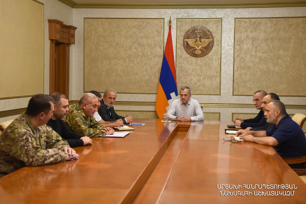 Президент Арцаха Самвел Шахраманян провел рабочее совещание