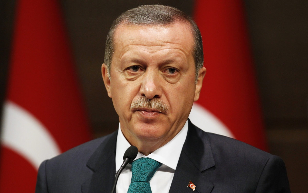 Financial Times: Экономический курс Эрдогана сохранит уязвимость Турции