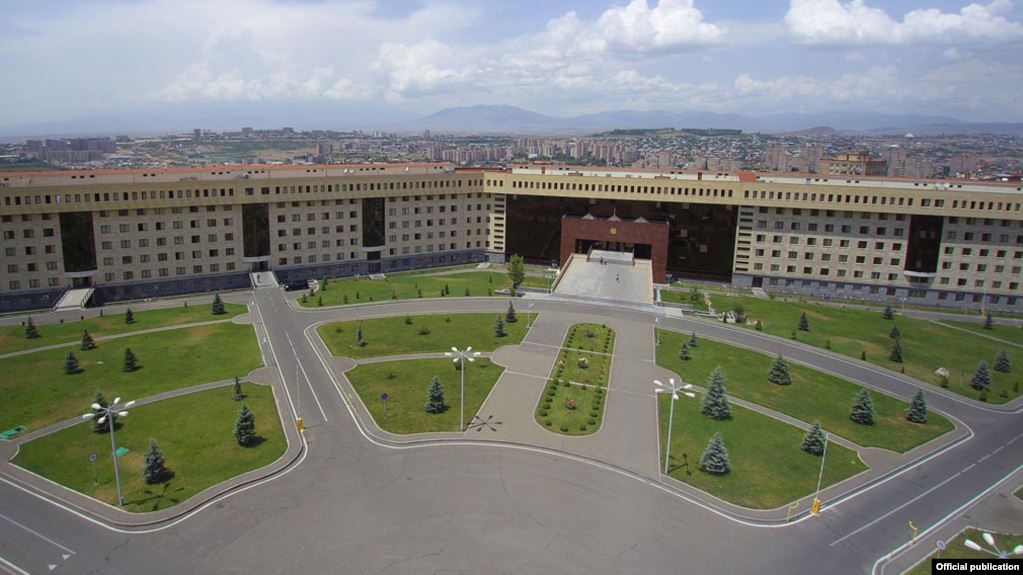 МО Армении заявило об азербайджанских беспилотниках в воздушном пространстве страны