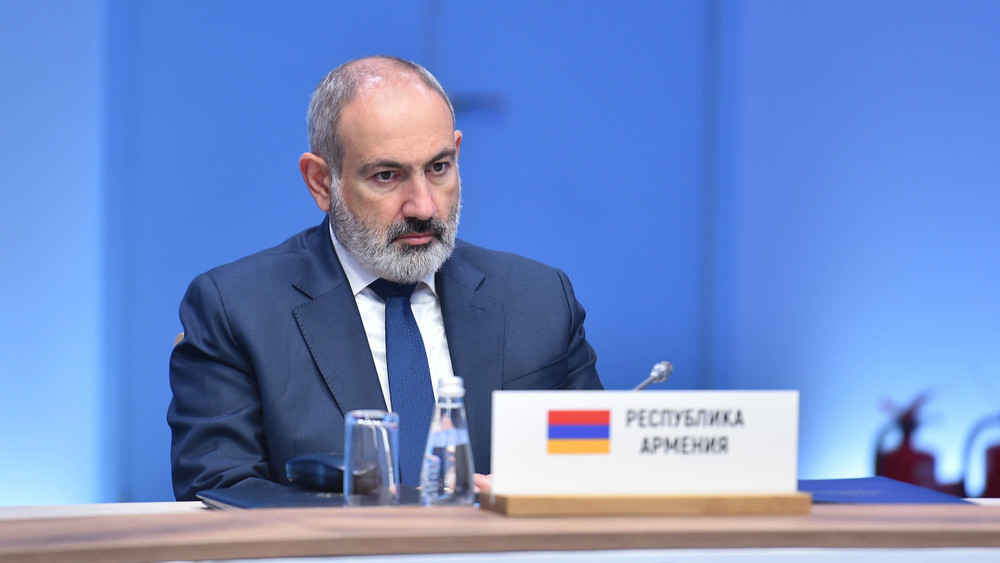 Пашинян выразил надежду, что Мирзоян и Байрамов достигнут прогресса по мирному договору