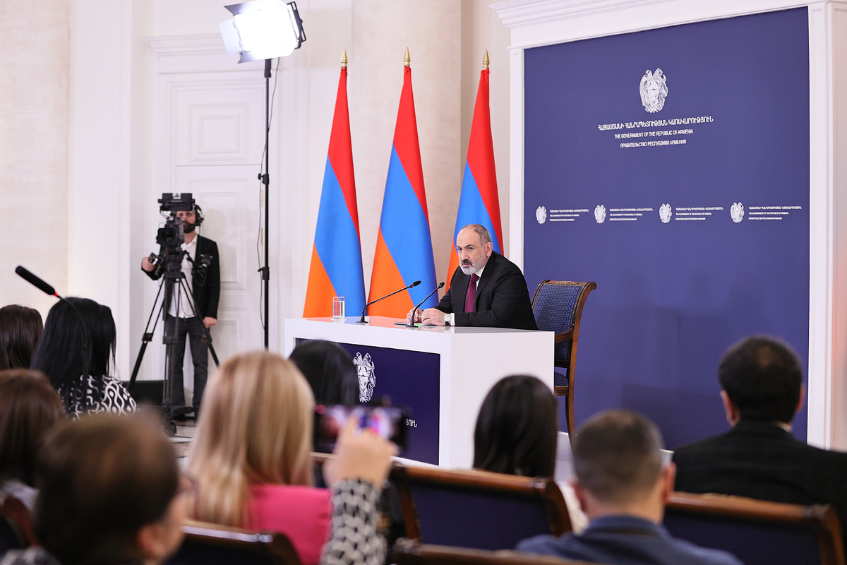 Пашинян: Отсутствие общей границы со странами ЕЭАС – вызов для Армении