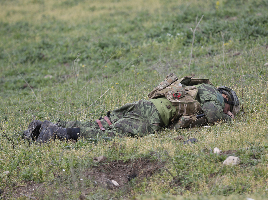 На армяно-азербайджанской границе обнаружено тело азербайджанского военнослужащего - МО