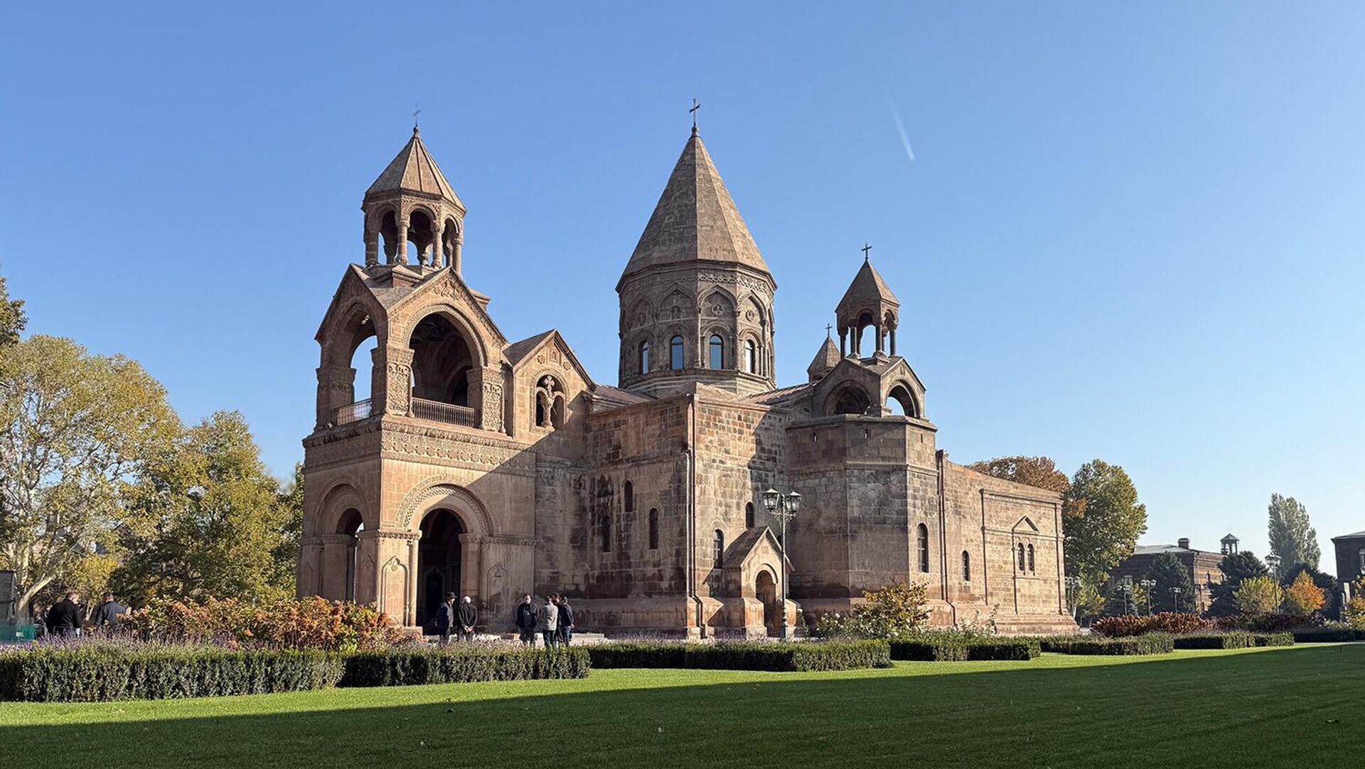 Բացահայտ անհիմն և ստահոդ. Մայր Աթոռը՝ Կովկասի մուսուլմանների վարչության մեղադրանքի մասին