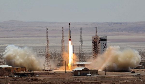Иран при первой возможности отправит в космос спутник 