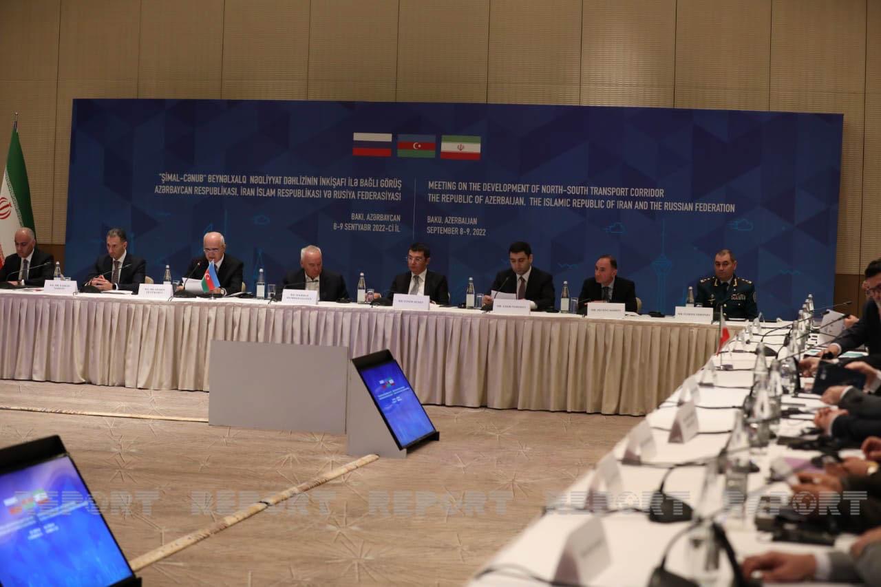 Азербайджан, Иран и РФ подписали в Баку декларацию о развитии ТК 