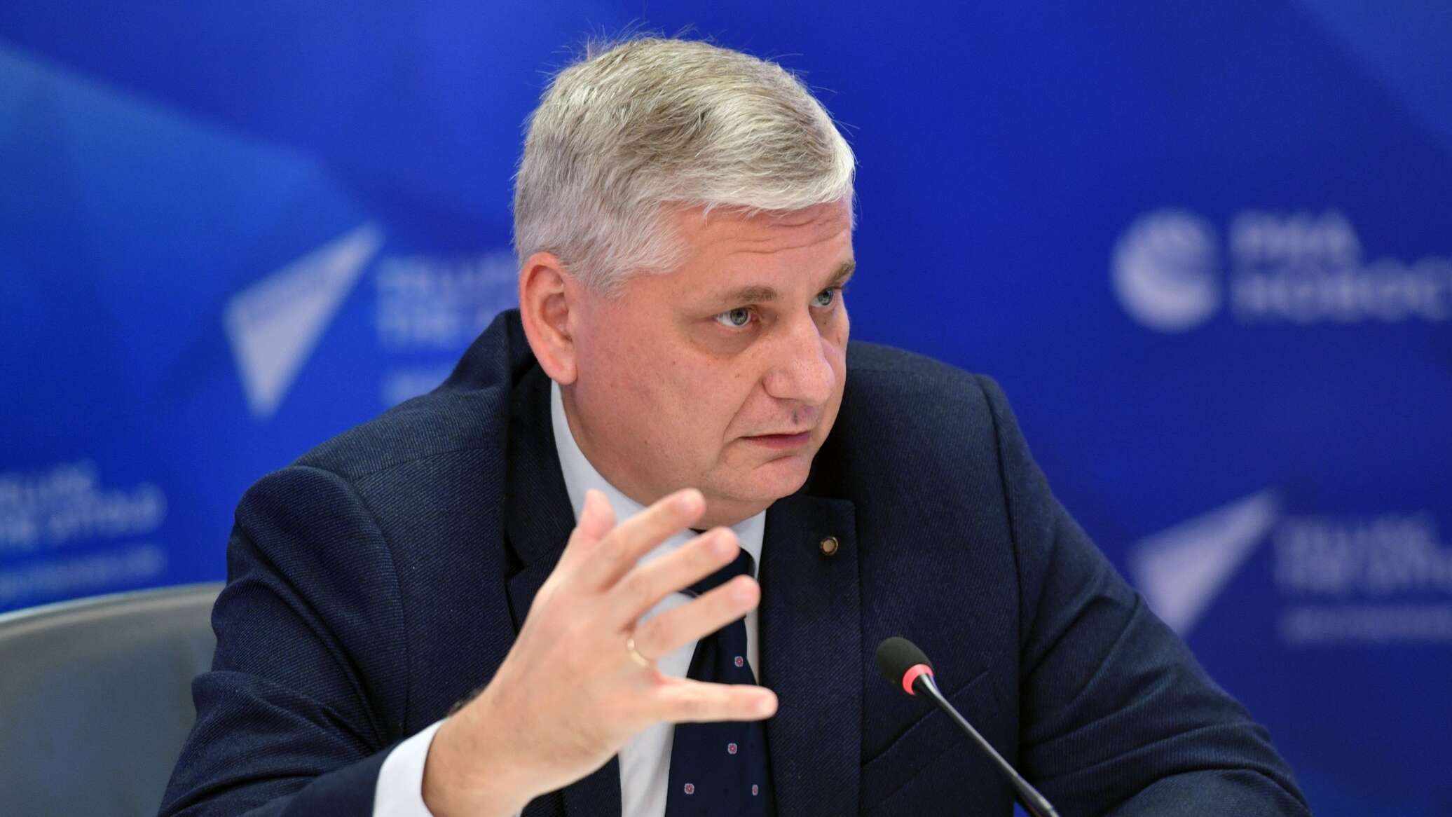 Запад не готов брать на себя ответственность за урегулирование отношений Еревана и Баку