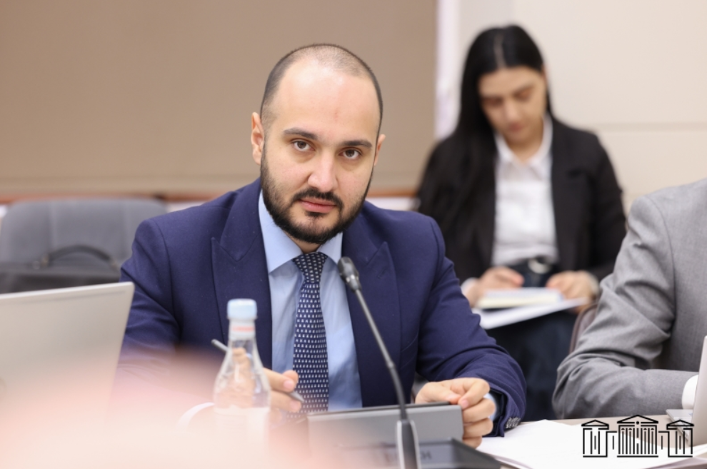 Обсуждение законодательной инициативы по процедуре закупок