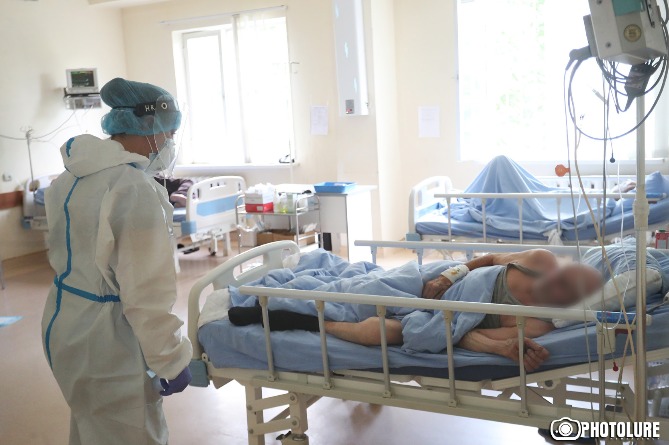 Число случаев коронавируса в Армении выросло до 34001: за сутки выявлено 442 больных