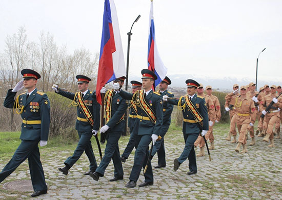 Военнослужащие российской военной базы и ВС Армении начали подготовку к параду Дня Победы