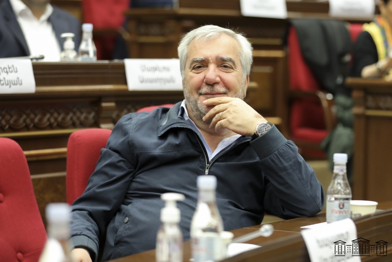 Андраник Кочарян: ВС Армении удалось вернуть под свой контроль 6 позиций