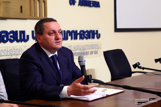 Главный авиатор Армении подал в отставку