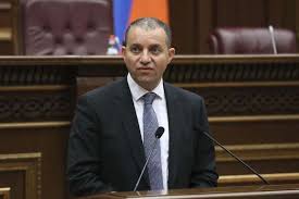 Экс-министру экономики Армении предъявлено обвинение