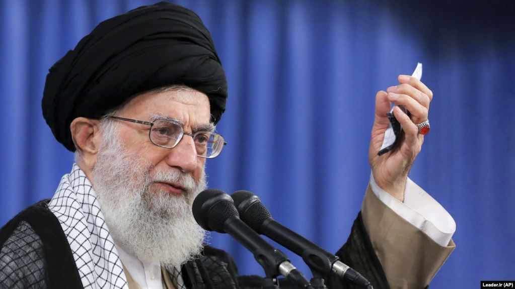 Хаменеи: Иран не пойдет на переговоры с США под давлением