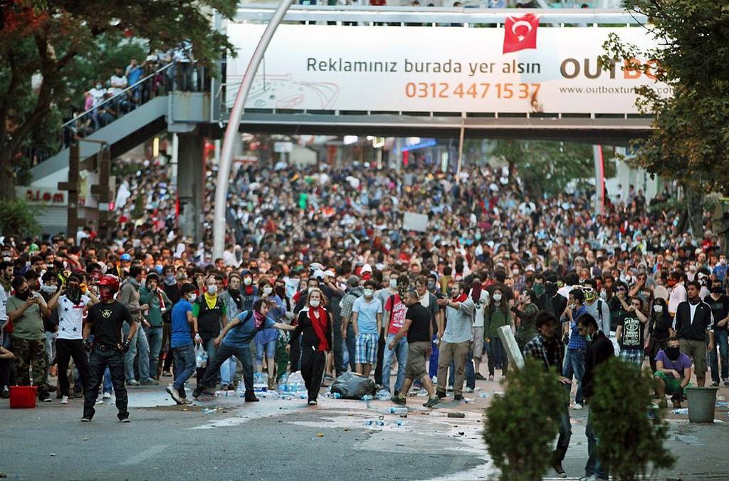 Политолог: Действия Эрдогана создают предпосылки для переворота в Турции