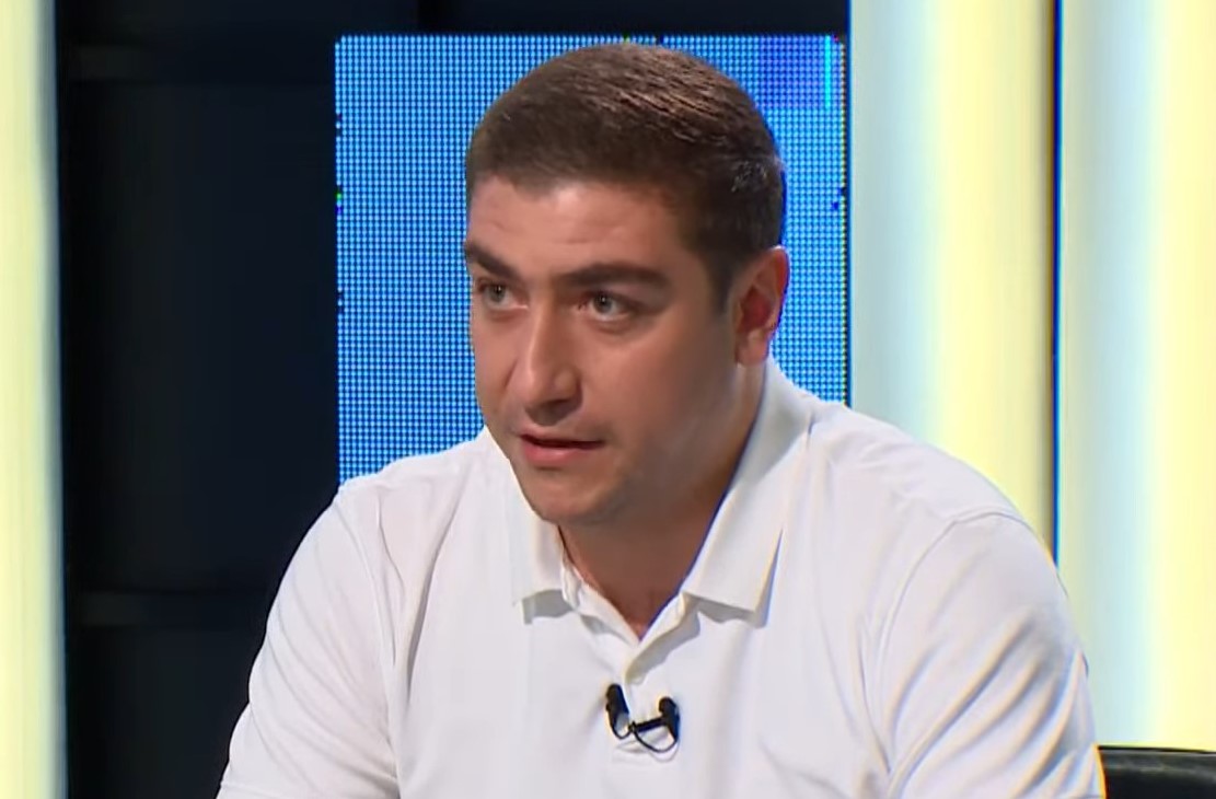 Участие без участия