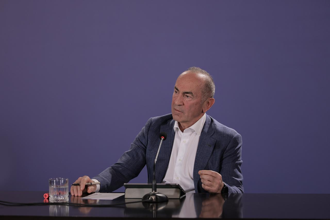 Роберт Кочарян: Мы имели значительное преимущество над ВС Азербайджана