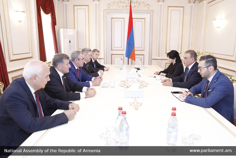 Перемены в Армении не отразятся на отношениях Москвы и Еревана - Баблоян 