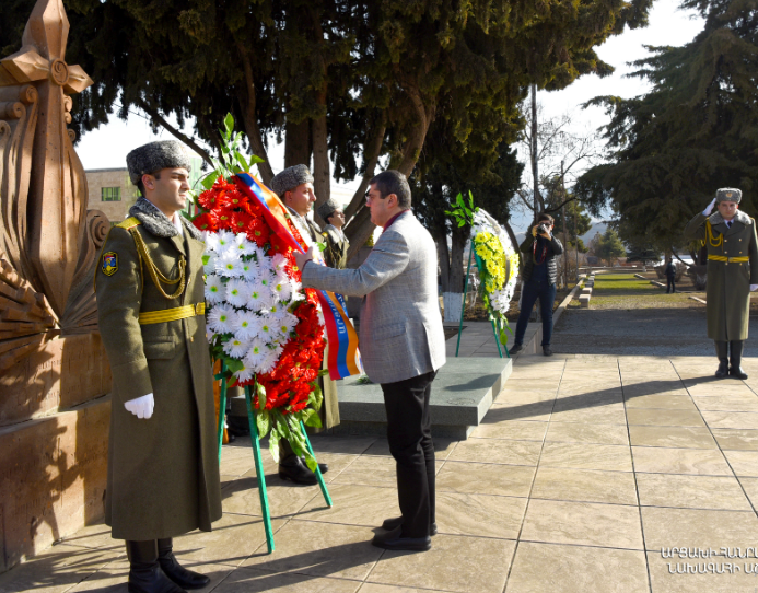 Президент Арцаха почтил память жертв сумгаитских погромов