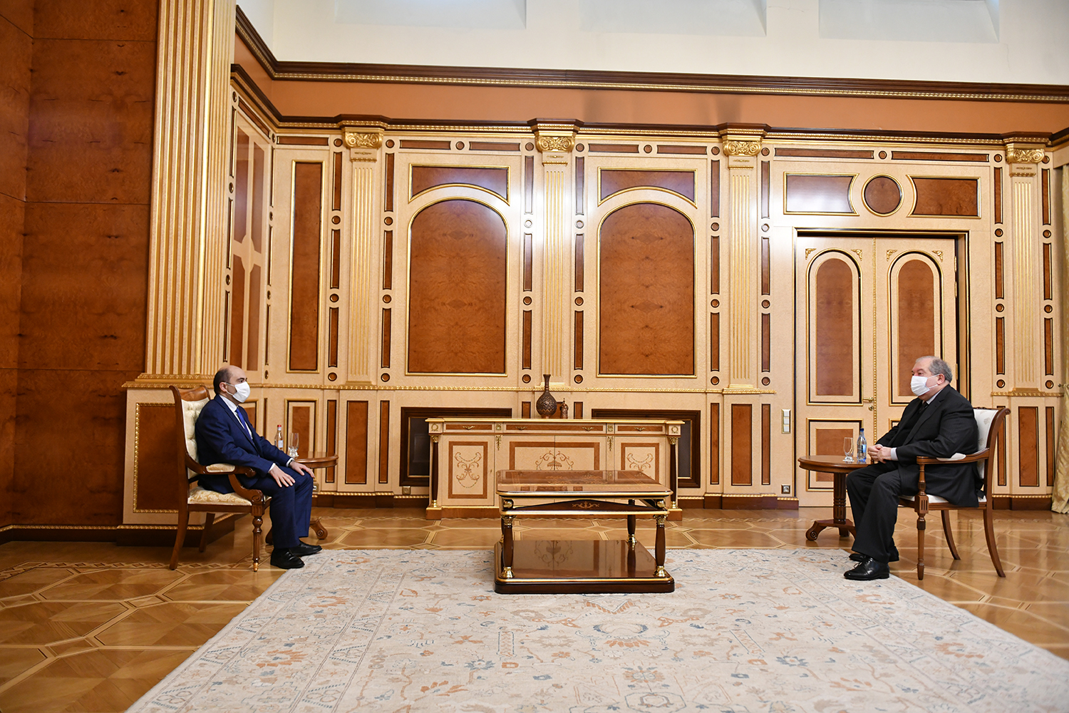 Армен Саркисян и Эдмон Марукян обсудили пути выхода из внутриполитического кризиса