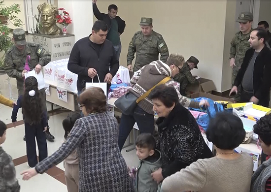 Российские миротворцы оказали гумпомощь около 1 000 жителям села Гиши Нагорного Карабаха