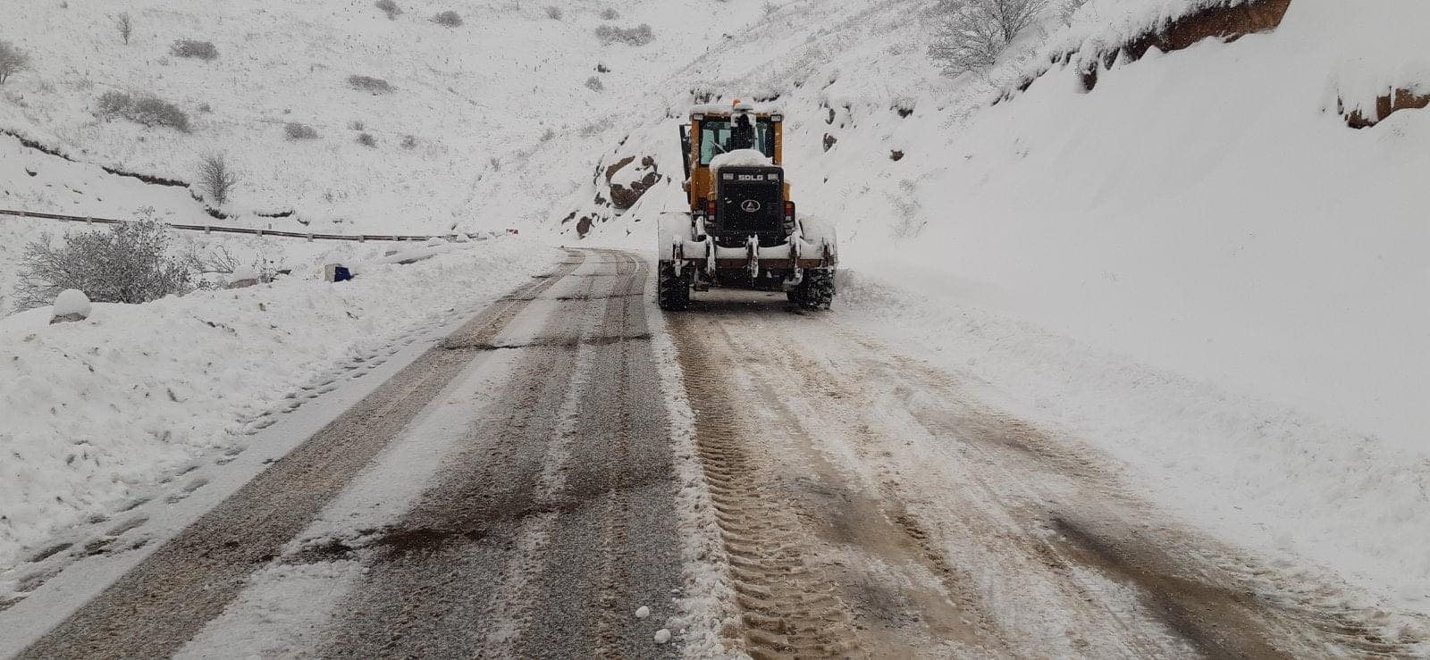 В Армении есть закрытые автодороги, а Ларс закрыт для грузовых автомобилей