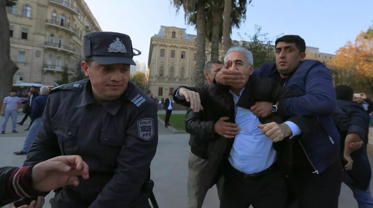 Власти Азербайджана воспользовались пандемией для преследования оппозиции - Amnesty