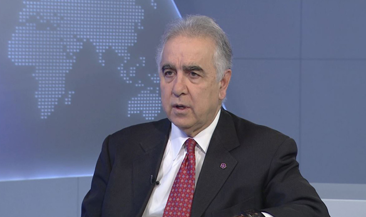 Փաշինյանը շուտով կարող է իրեն հռչակել նոր Ամենայն Հայոց Կաթողիկոս