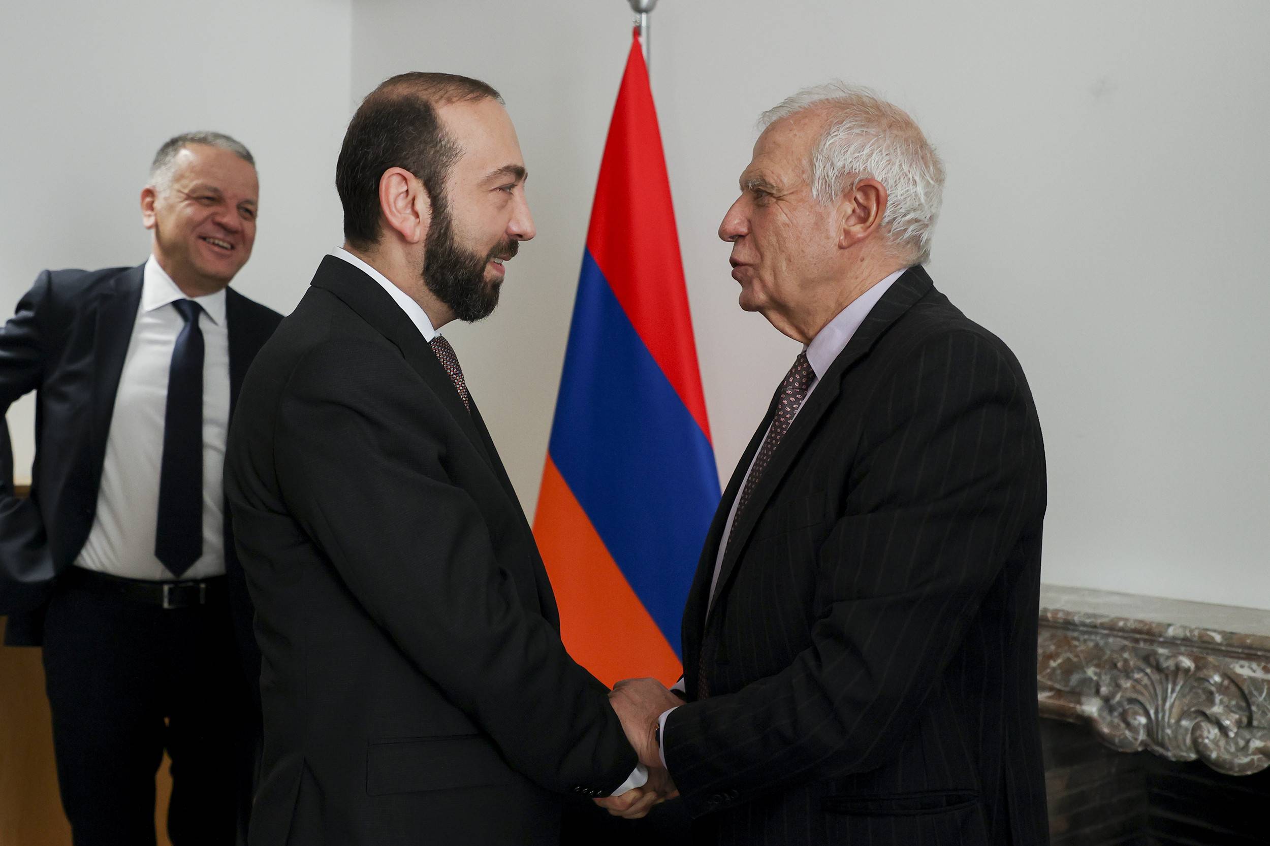 Боррель: ЕС обсудил вопрос либерализации визового режима между ЕС и Арменией