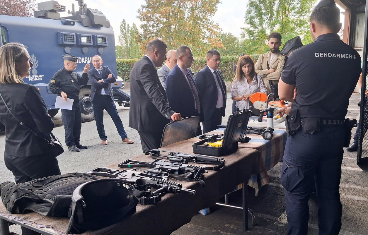 Հայ ոստիկաններն ուսումնասիրել են Ֆրանսիայի հատուկ ստորաբաժանումների աշխատանքը