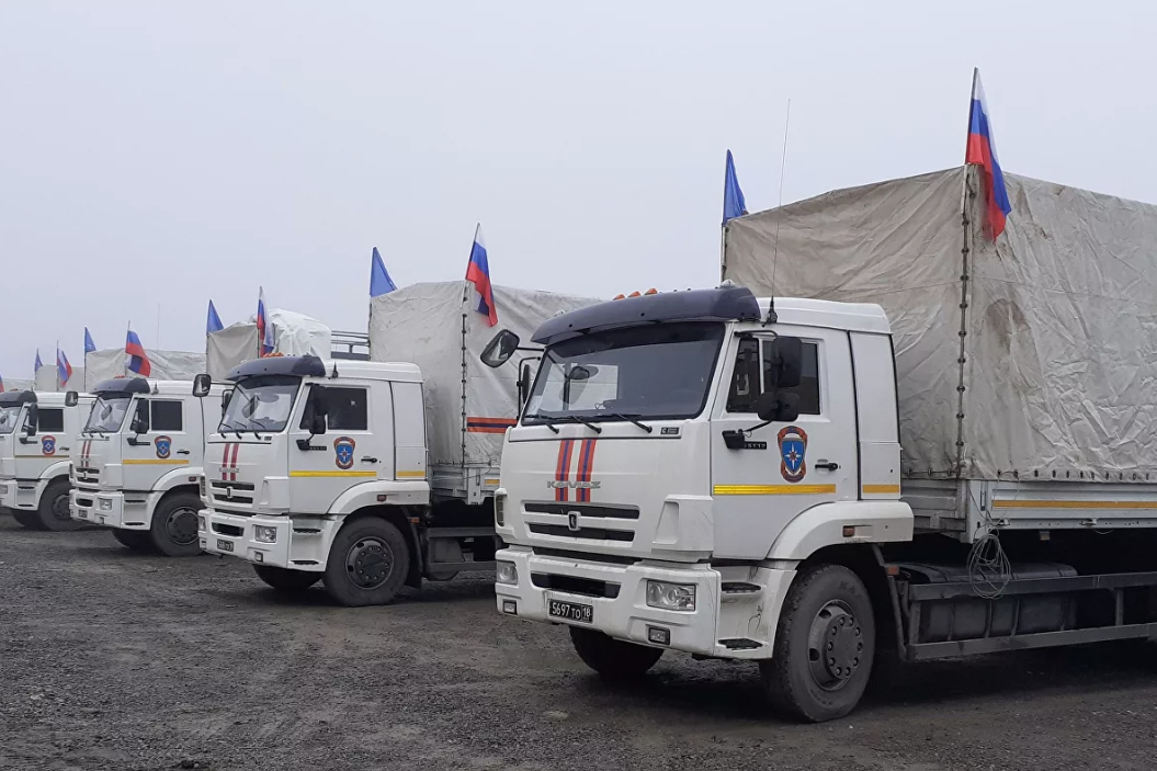 Колонна МЧС России со стройматериалами отправилась в Карабах